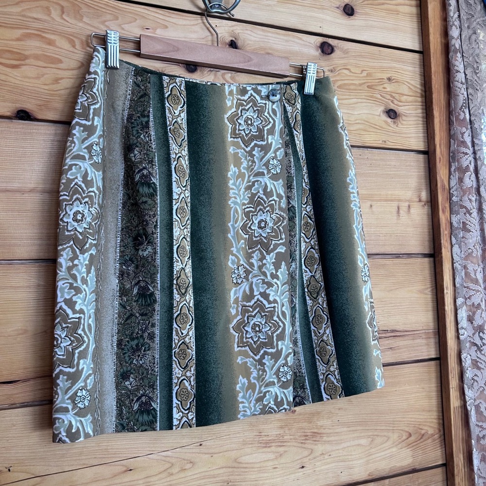 Vintage Tapestry Mini Skirt Womens Size 10 Olive Green Brocade Beechers Brook